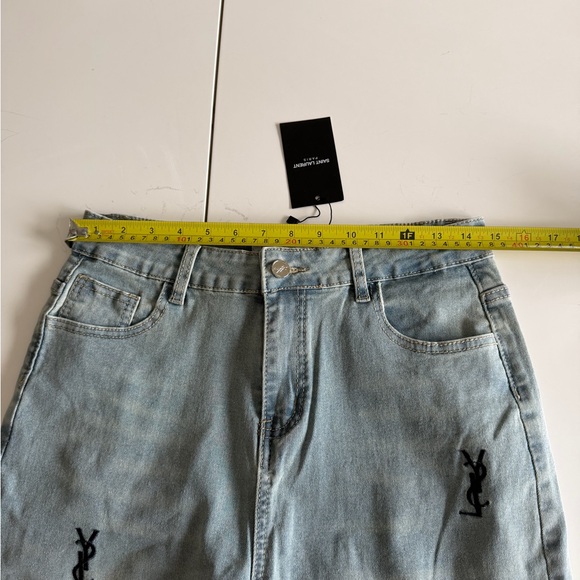 Light Blue Jeans - Picture 5 of 5